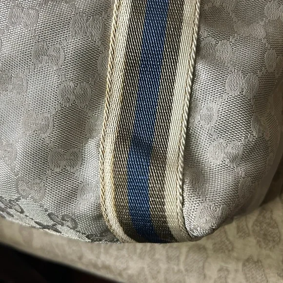 Gucci GG Silver Nylon open tote bag with green,blue,cream nylon stripes - Picture 8 of 17